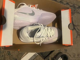 Nike women’s 8.5 brand new running shoes