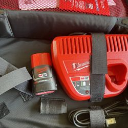 Milwaukee M12 Battery And Charger 