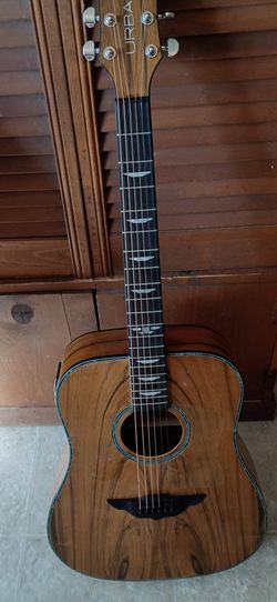 Keith Urban Acoustic Electric Guitar