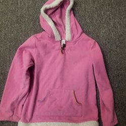 Girl 6x Carters pink fleece hoodie. LOT 11