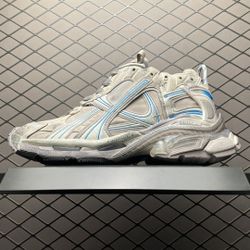 B.alenciaga  Runner 
