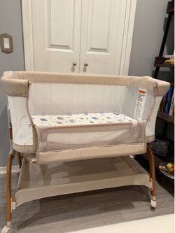 Bassinet bedside