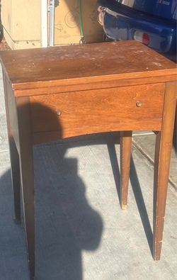 Sewing table
