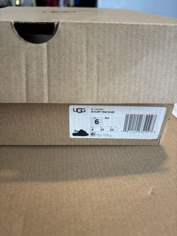 UGG Slides