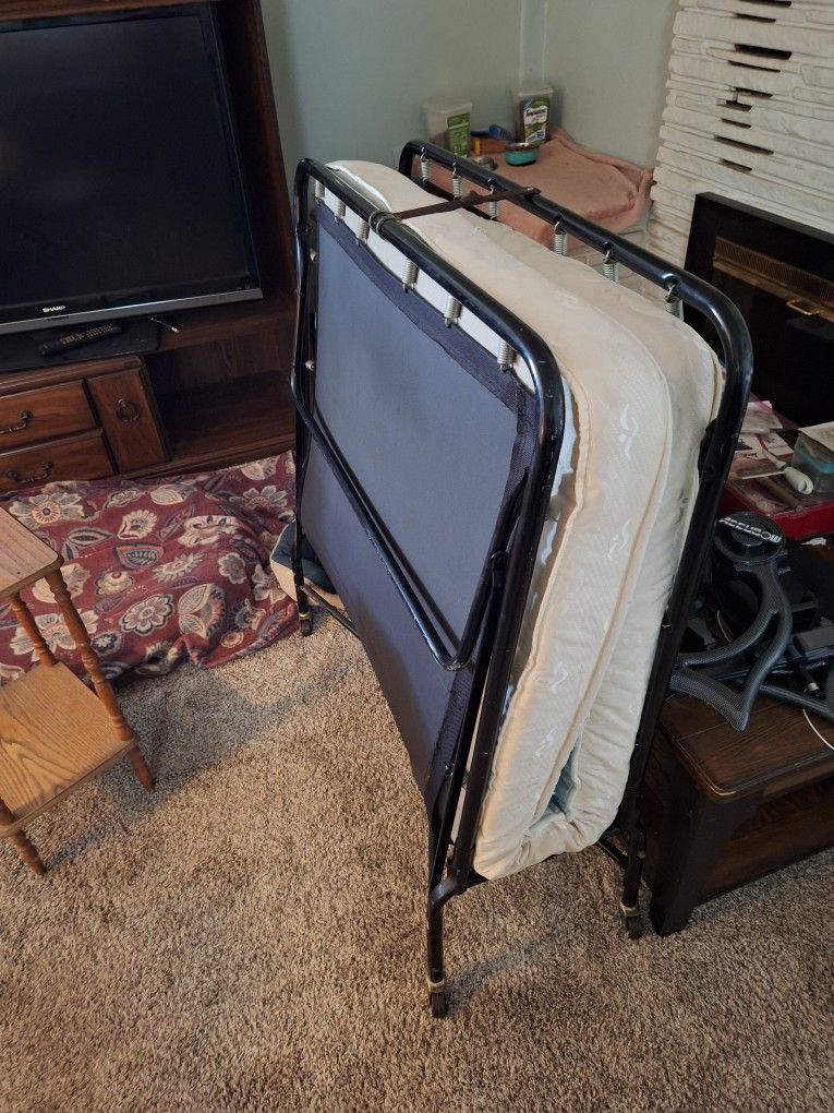 Roll Away Bed
