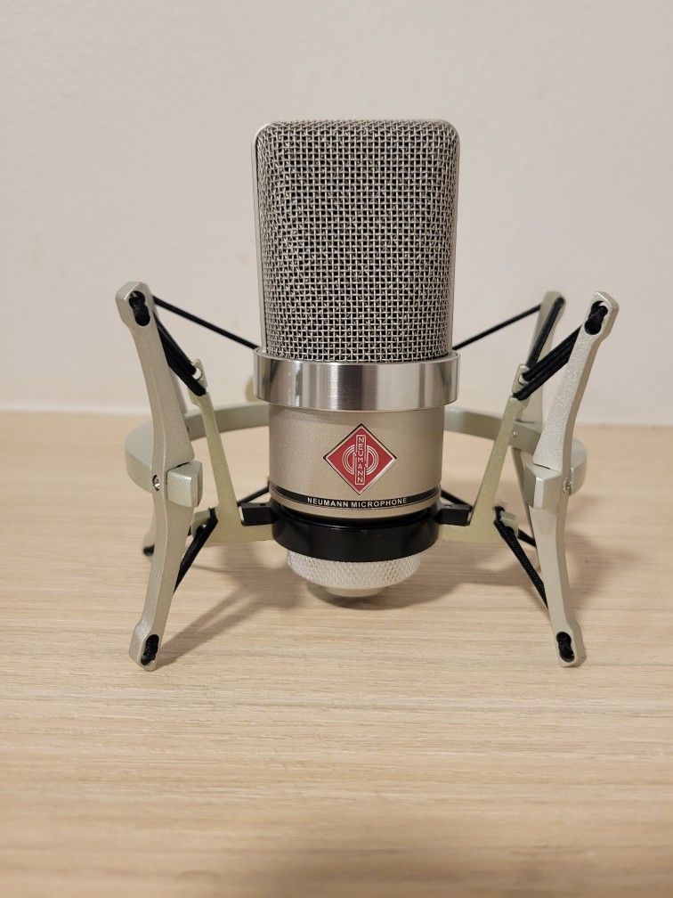 Neumann Tlm 102 Condenser Microphone
