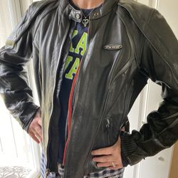 Harley Davidson leather jacket- Women’s