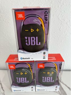 JBL CLIP 4 ORIGINAL - NUEVA EN CAJA SELLADA Bocina portátil más vendida de JBL. Sonido potente, super compacta y la puedes enganchar donde quieras. Ca