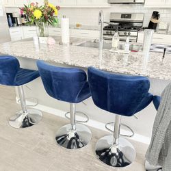 4 Barstool Chairs 