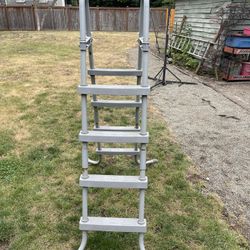 Pool Ladder