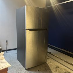 Frigidaire Counter Depth Fridge 