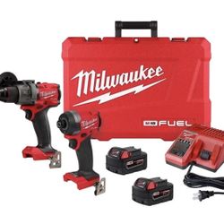 Milwaukee M18 FUEL Cordless Hammer Drill Impact Driver 2-Tool Combo Kit 3697-22