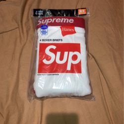 New Supreme x Hanes Boxer Briefs 