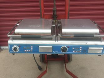 Globe Double Sandwich Grill.