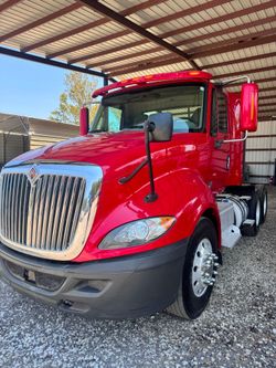 International pro star semi truck day cab Cummins isx 2015