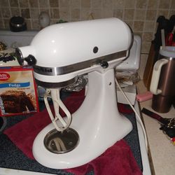 Kitchenmaid Mixer Runs Great What U See What U Get 70 Firm