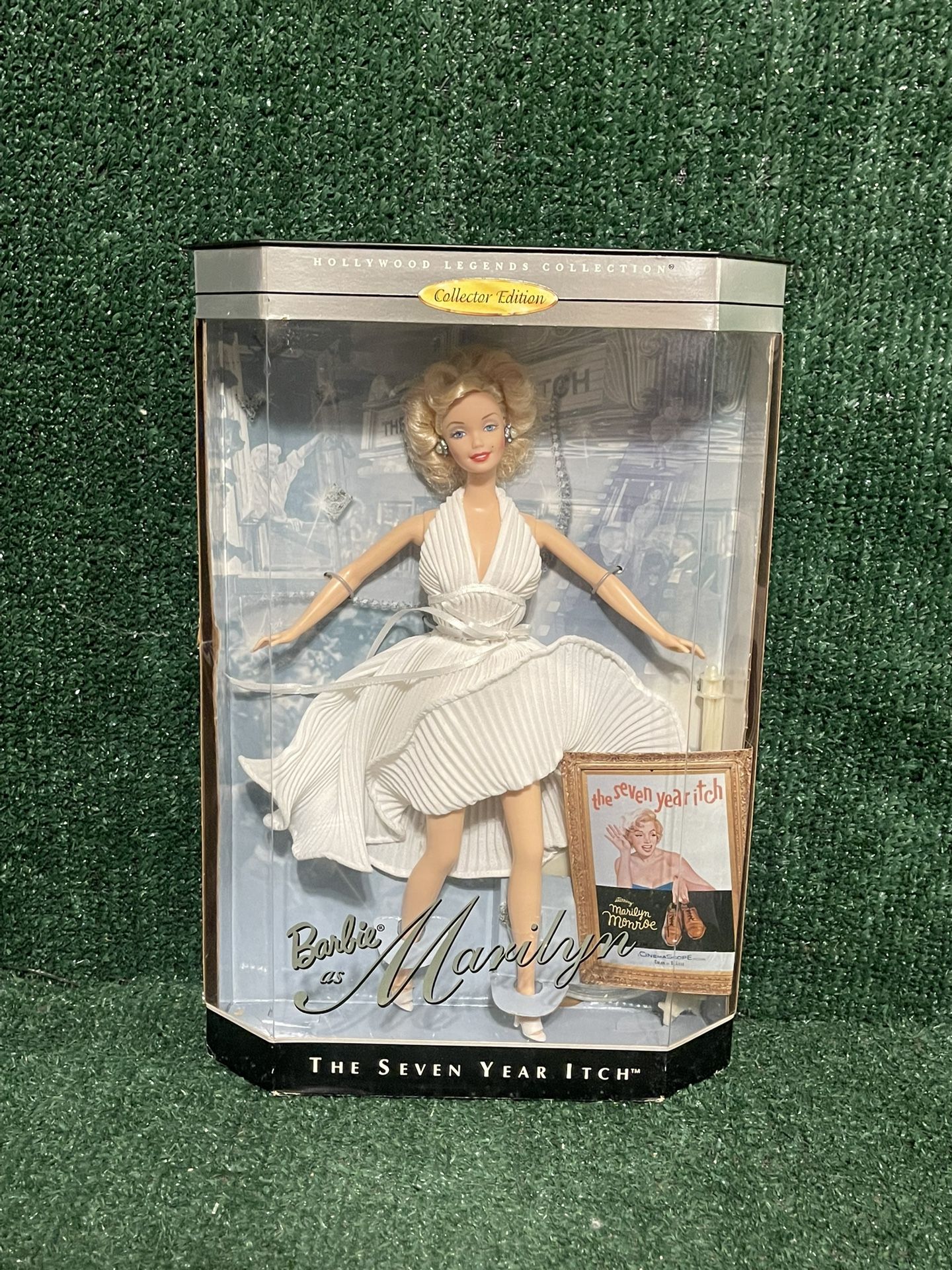 Marilyn Monroe The Seven Year Itch Barbie Doll 1997 NIB 17155. Fast Shipping!