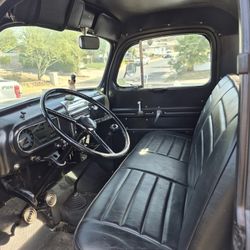 Ford F1 1/2 Pickup V8