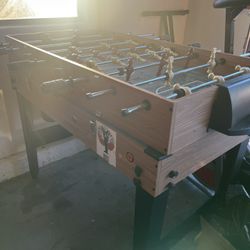 Foosball/pool Table $40 OBO Only Northlas Vegas/alienate *for Kids