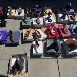 Very nice woman’s shoes. Size 6,6.5, and 7