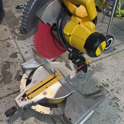 Dewalt 12’’ Miter Saw 