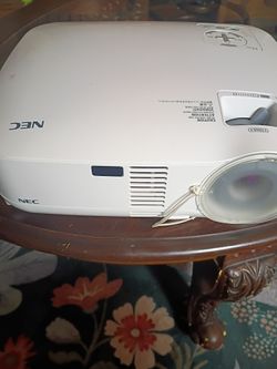 NEC DLP Projector with Lens Cap