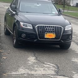2015 Audi Q5 Black