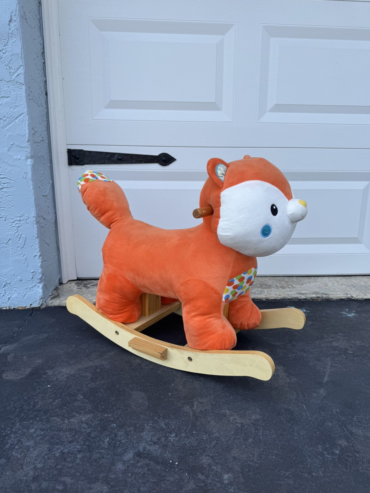 Hugfun Animal Wooden Rocker with Sound, Orange Fox Location new port Richey