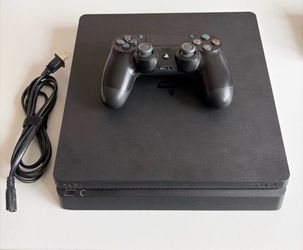 PS4 + two controllers + tv + working remote