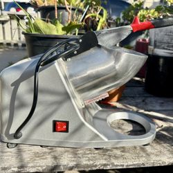 Zenchef Automatic Ice Shaver D1-1029A Working, Shaved Ice Snow Cone Maker