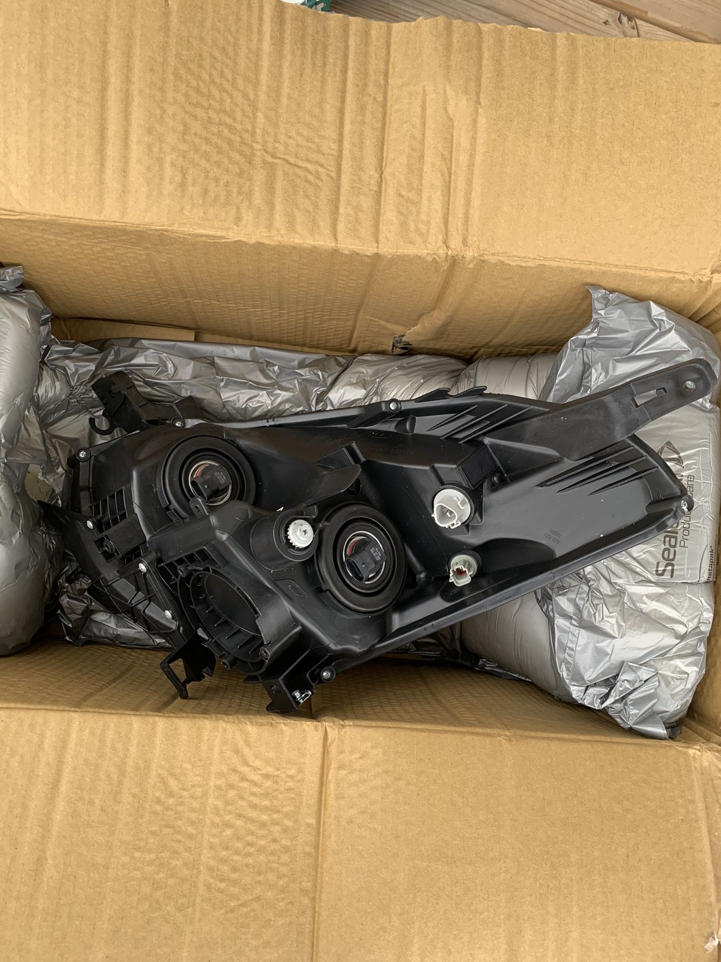 nissan Altima 2DR Coupe 2010 Projector Headlights rights...100..OBO
