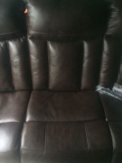 Brand new sofa Members Mark nice and comfortable sofa Recliner