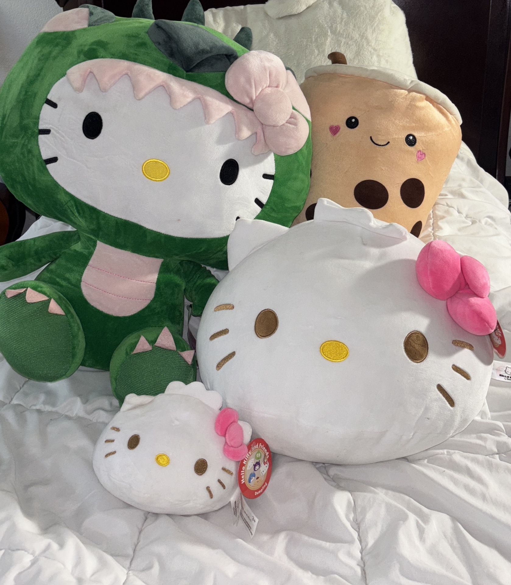 BRAND NEW HELLO KITTY PLUSHIES