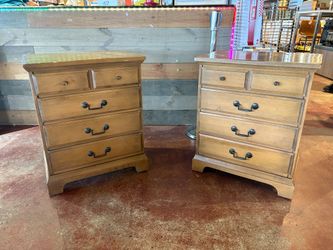 Vintage Style Wooden 4-Drawer Nightstand (Set of 2)