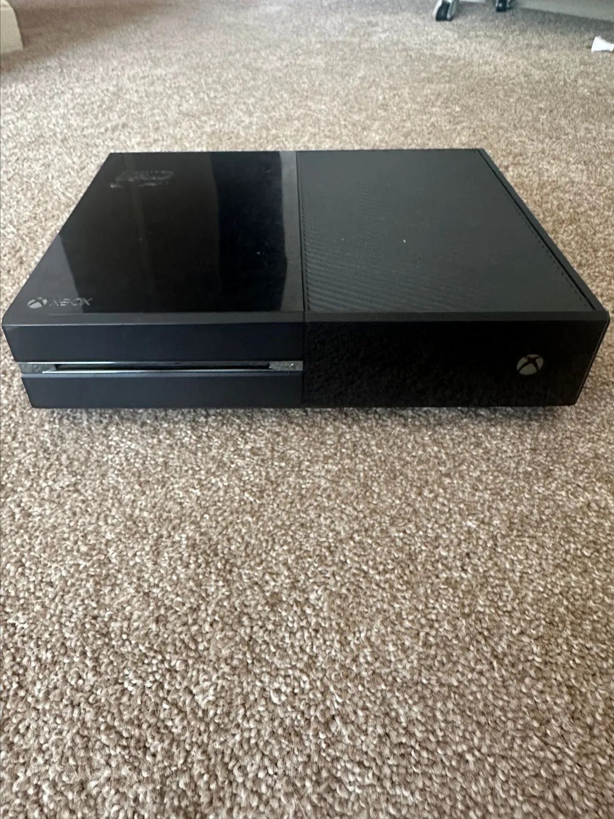 Xbox 1 Black With Controller