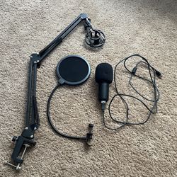 Microphone Boom Arm / Pop Filter / Microphone