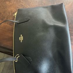 Coach medium City tote