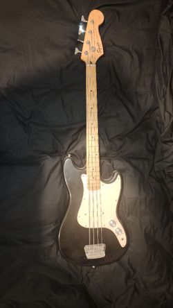 Used Squire Bronco Bass