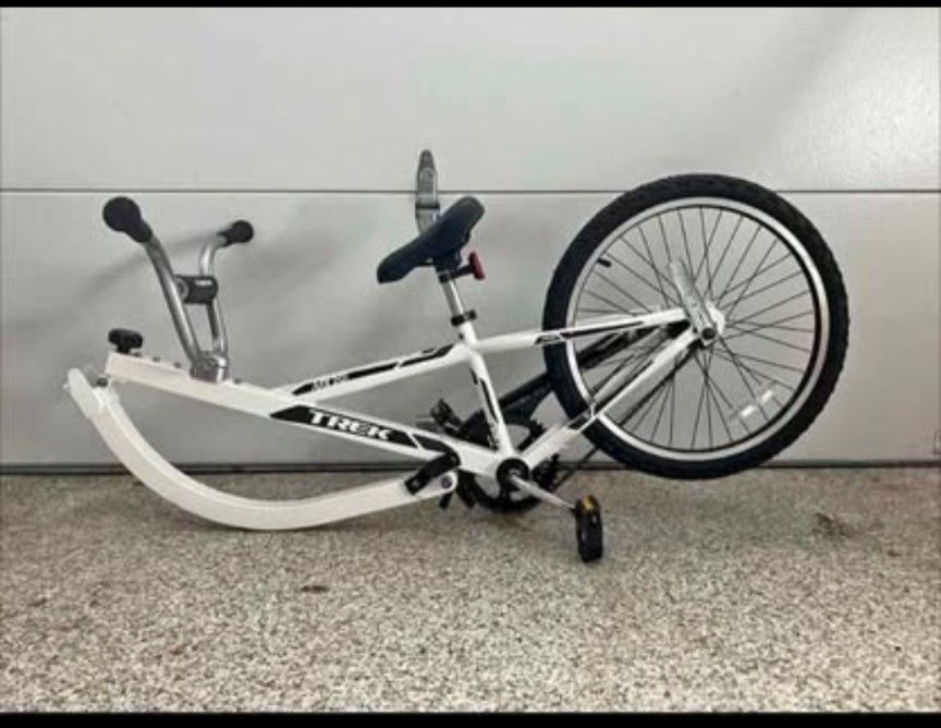 20" Wheel TREK MT-201 Kids Folding Trail-a-Bike Trailer