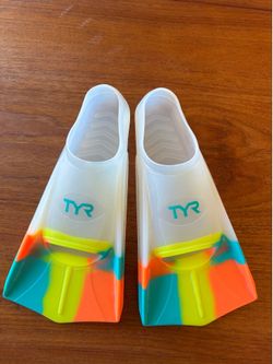 TYR Stryker Swim Fins kid size 5/6