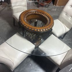 4 Chair Dinning Set 