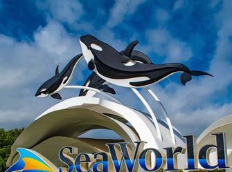 2 Etickets to Sea World expires June