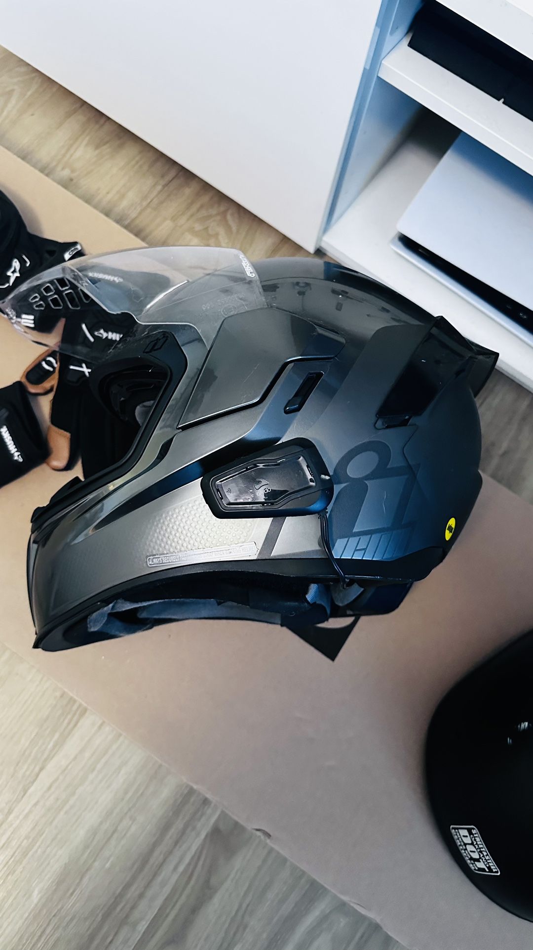 Icon Helmet W cardo Bluetooth plus Motorcycle Gear