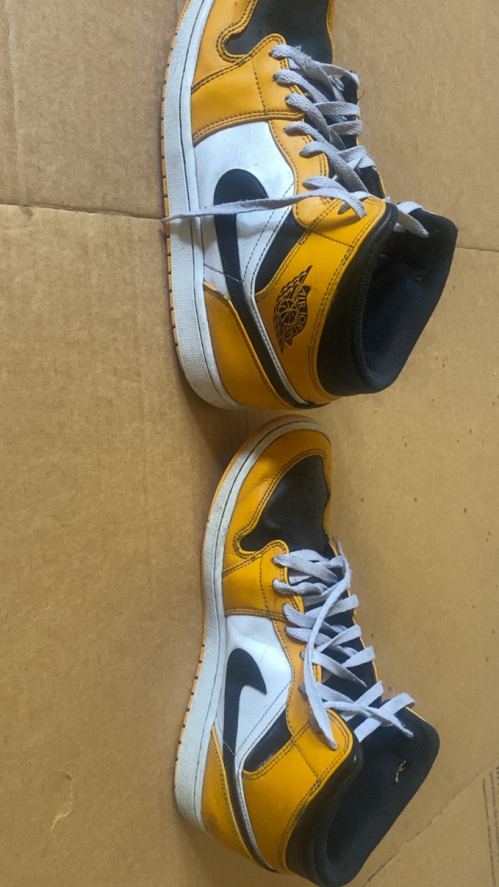 “yellow Ochre” Jordan 1s