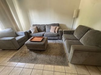 Moving sale