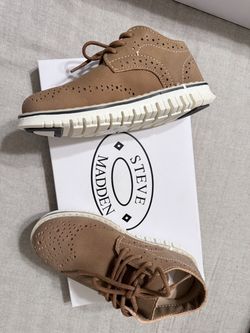 Boy shoes