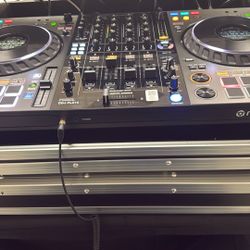 Pioneer DDJ-FLX10 W/ CASE