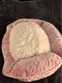 Cat bed or little dog bed