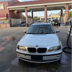 2002 BMW 325i