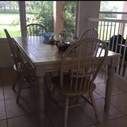 Kitchen Table With 4 Chairs 